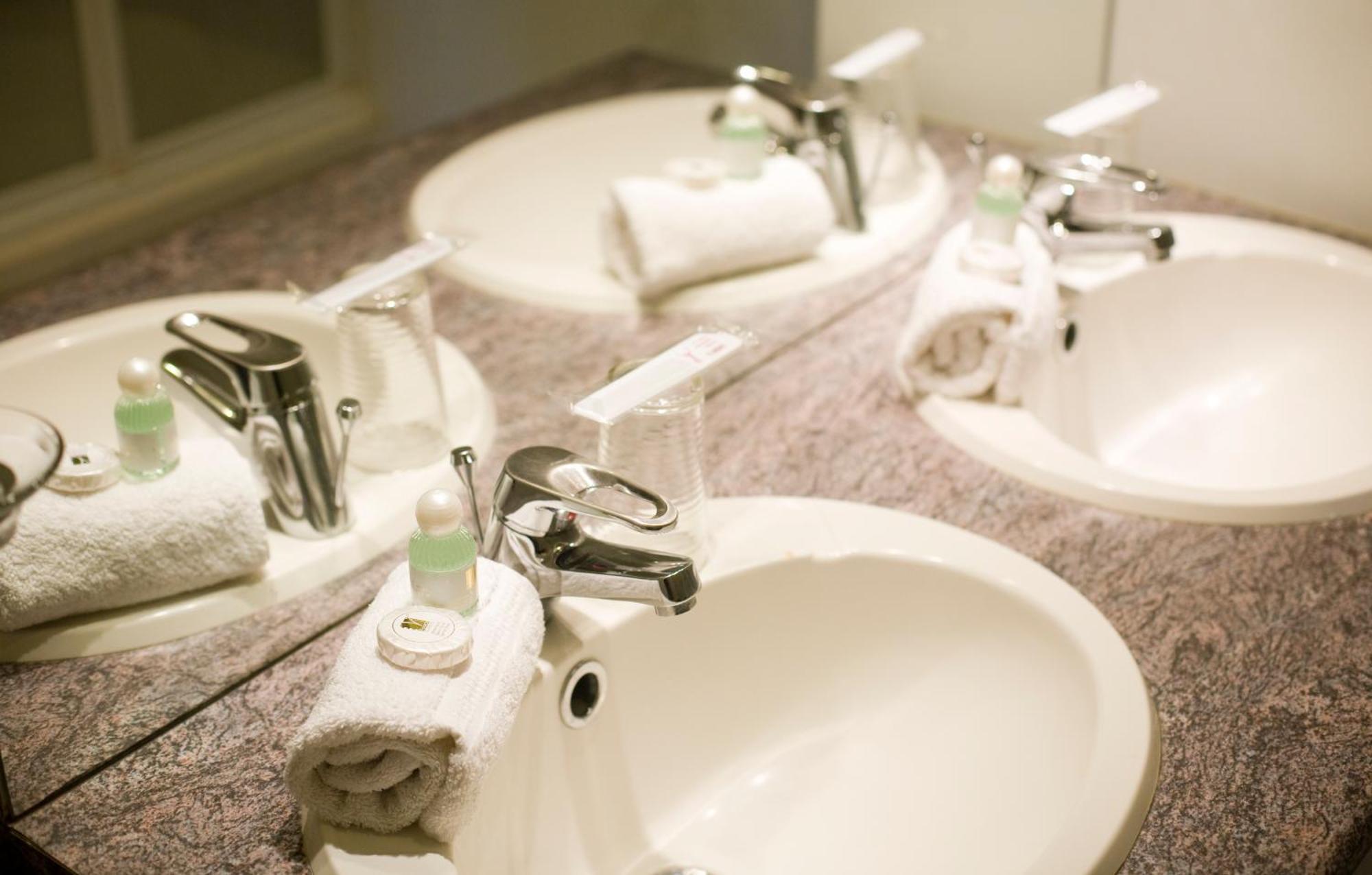 גנק Hotel 'T Hert מראה חיצוני תמונה